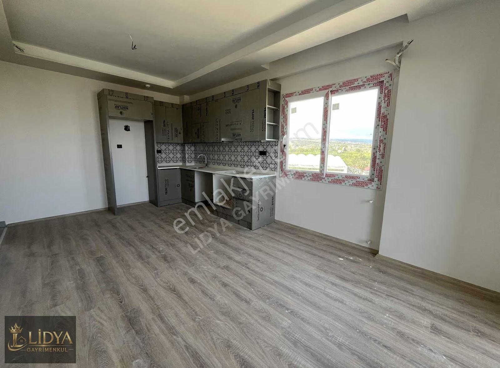 Limonlu'da Deniz Dağ Manzaralı 2+1 Satılık Köşe Daire - Görsel 10