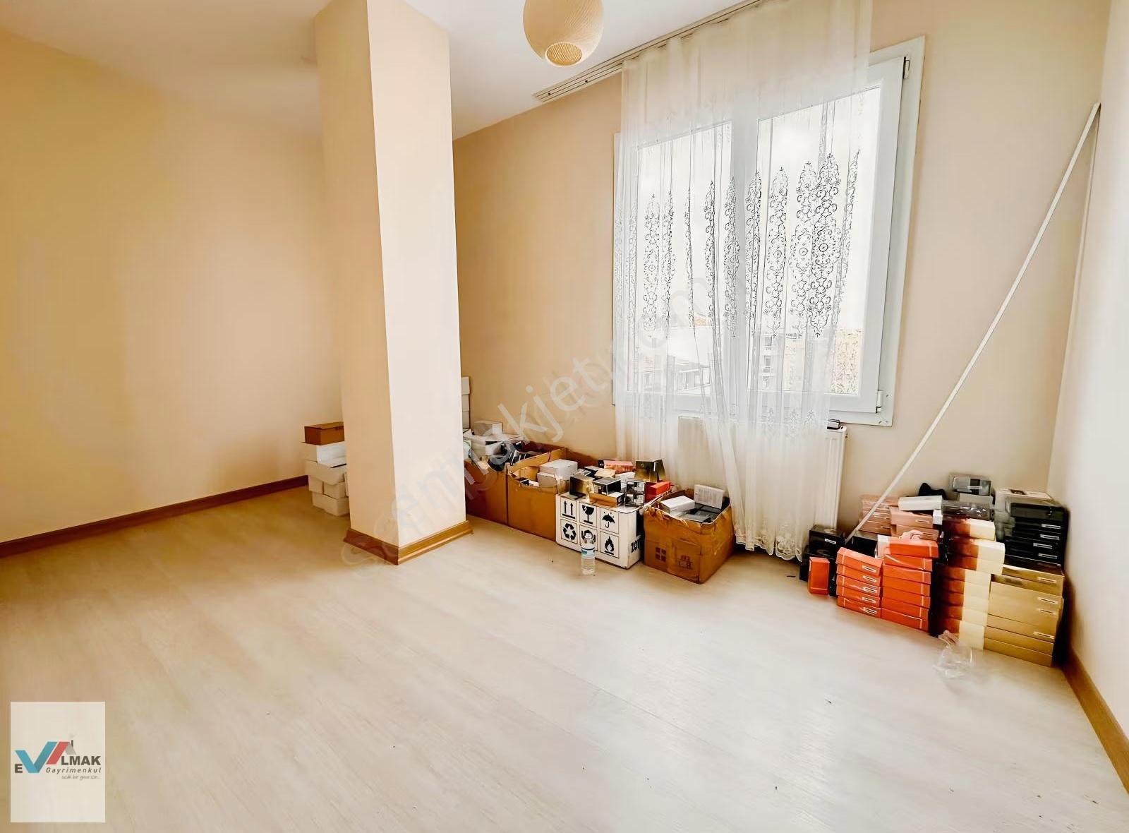 Evalmak'ta Ful Deniz Manzaralı 3+1(110m2) Asansörlü Arakat Daire - Görsel 13
