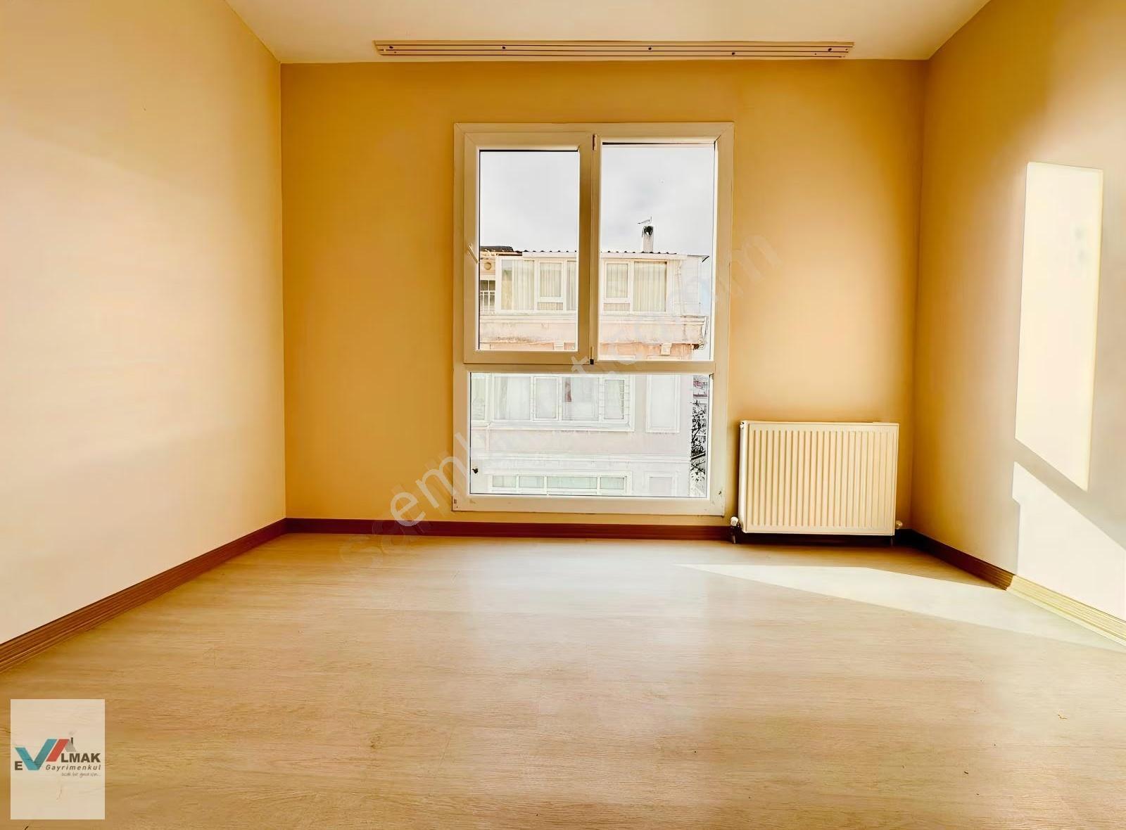Evalmak'ta Ful Deniz Manzaralı 3+1(110m2) Asansörlü Arakat Daire - Görsel 12