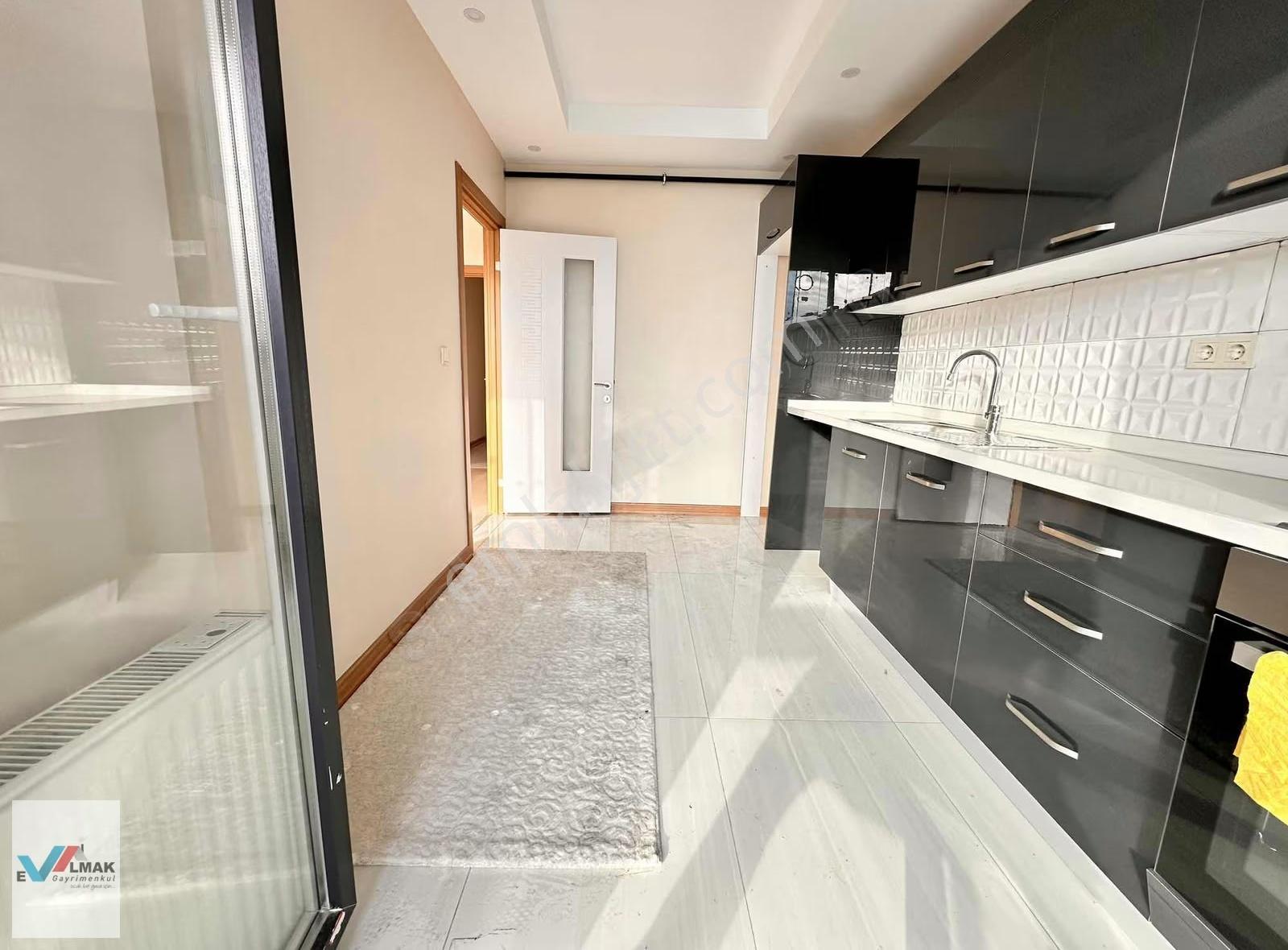 Evalmak'ta Ful Deniz Manzaralı 3+1(110m2) Asansörlü Arakat Daire - Görsel 17