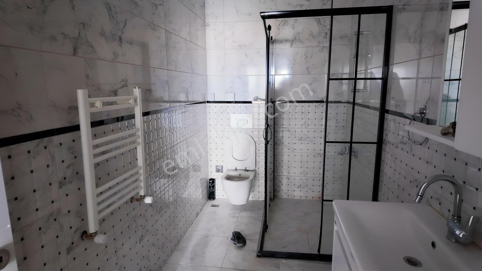 Tarcanlardan İzmit Bekirdere Merkezinde Kiralık 1+1 Çatı Dubleks - Görsel 23