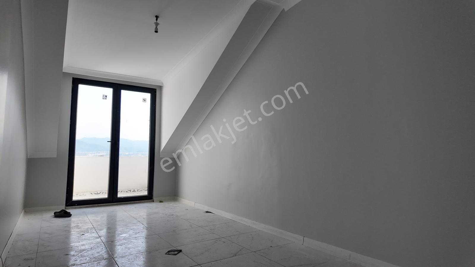Tarcanlardan İzmit Bekirdere Merkezinde Kiralık 1+1 Çatı Dubleks - Görsel 24