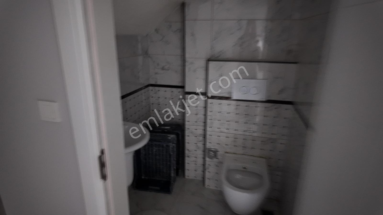 Tarcanlardan İzmit Bekirdere Merkezinde Kiralık 1+1 Çatı Dubleks - Görsel 22