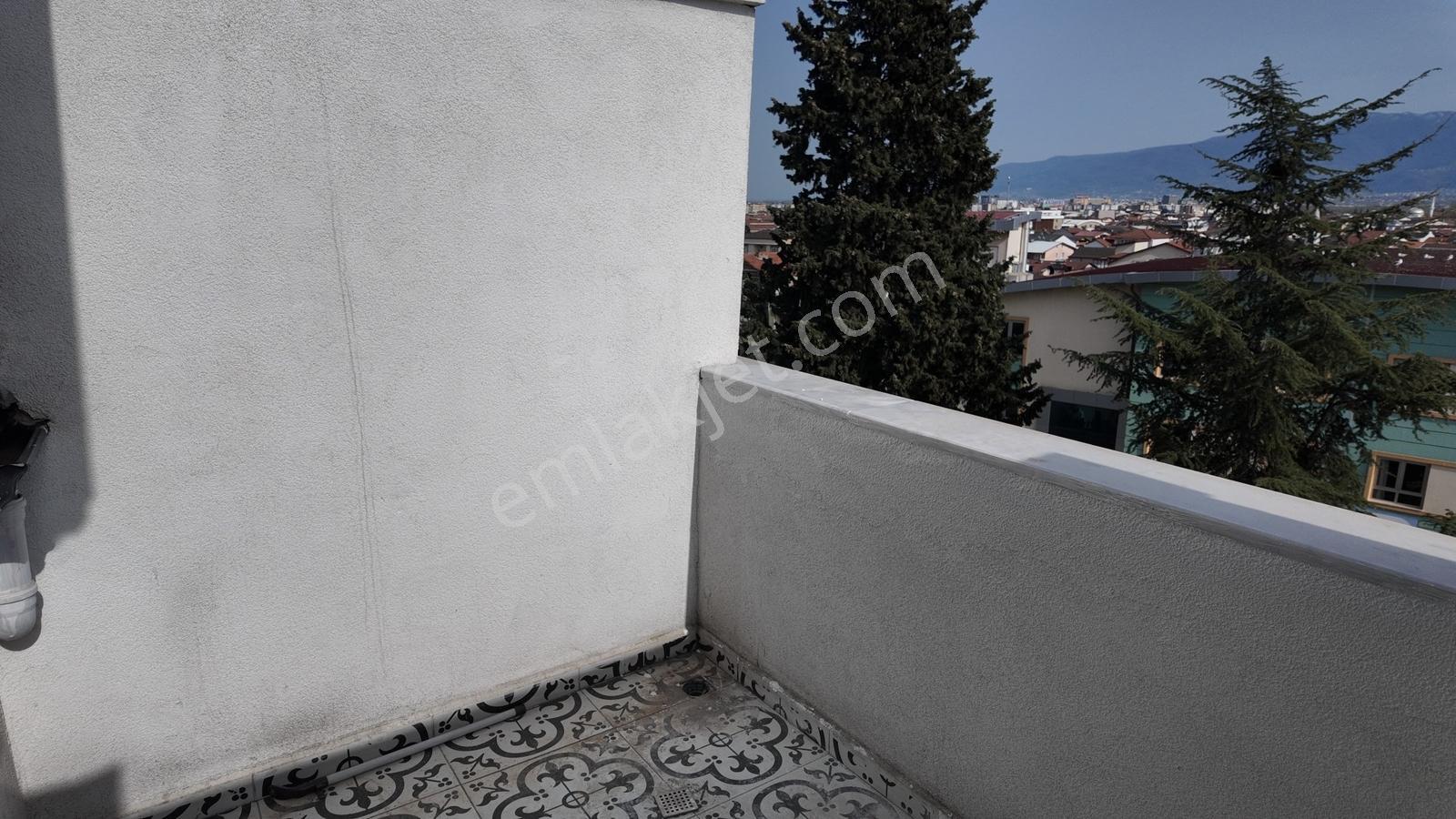 Tarcanlardan İzmit Bekirdere Merkezinde Kiralık 1+1 Çatı Dubleks - Görsel 9