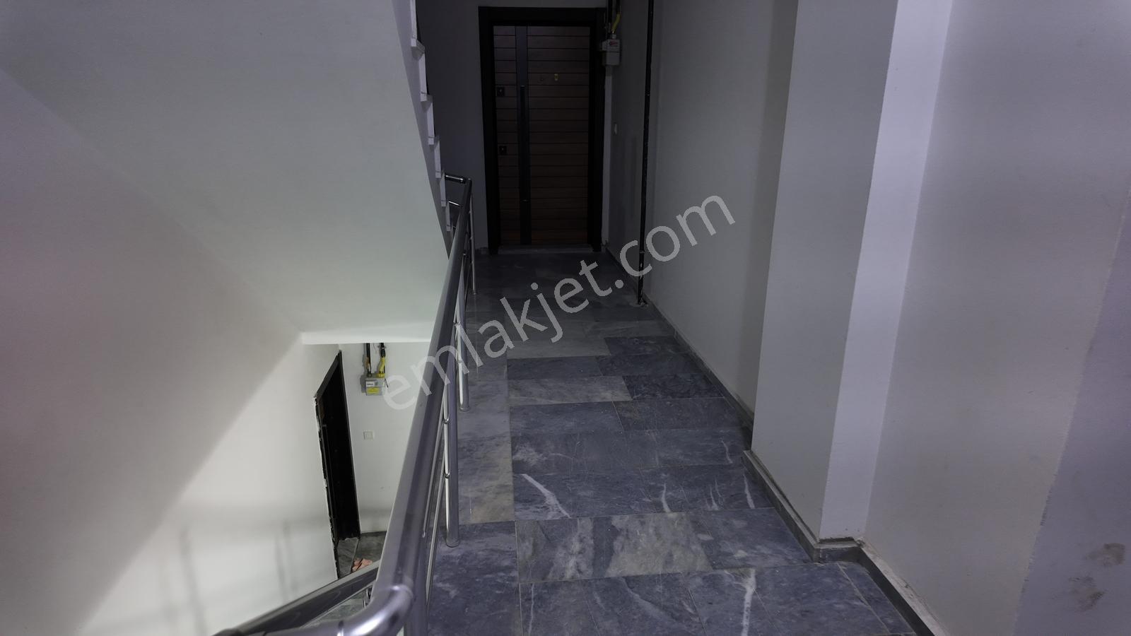 Tarcanlardan İzmit Bekirdere Merkezinde Kiralık 1+1 Çatı Dubleks - Görsel 21