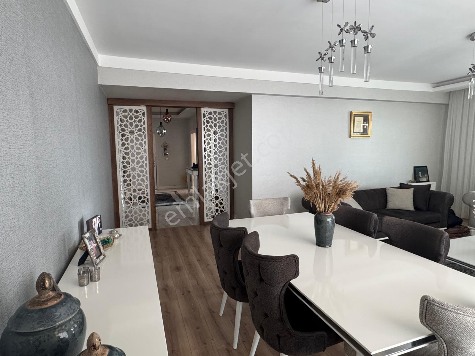 Ovacık Millet Bahçesi Yanı Çift Bloklu Sitede Yapılı Lüks Daire - Görsel 4