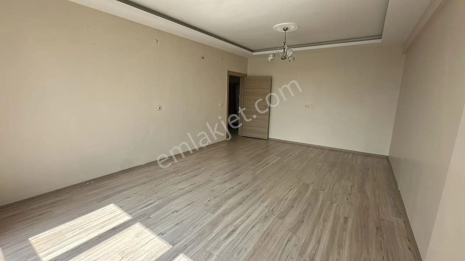 Düzgün Emlak'tan Doğukent'te 9. Kat Panoramik Manzaralı - Görsel 3