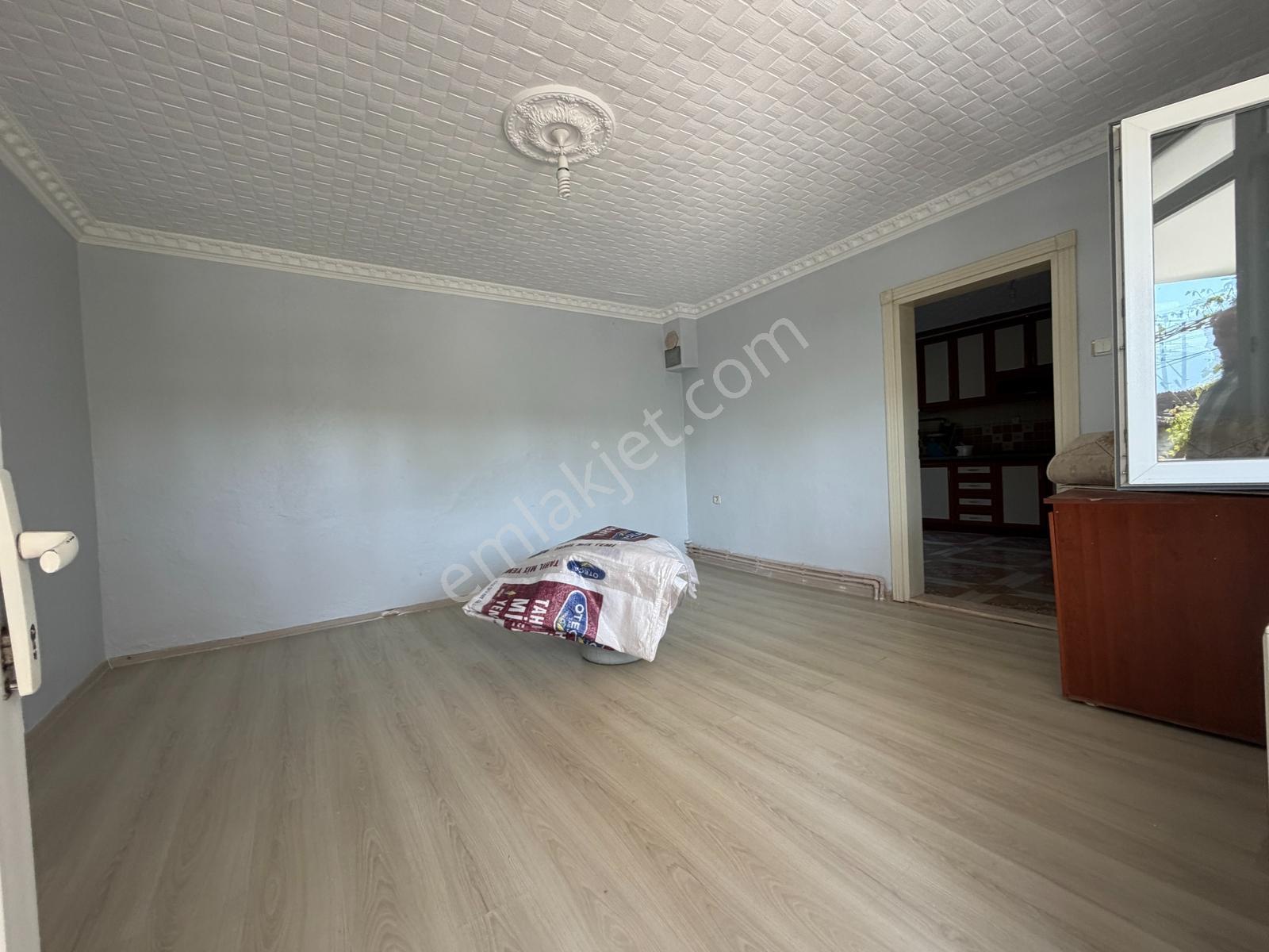 Emlak Evim- Çağlayanda Müstakil 2 Katlı Kiralık 3+1 Daire - Görsel 12
