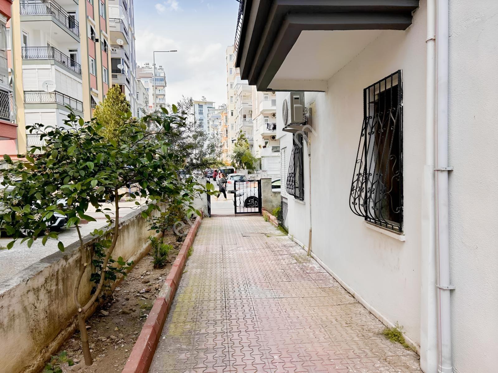 Soğuksuda Satılık 3+1 | Net 140 M² | Asansörlü - Görsel 13