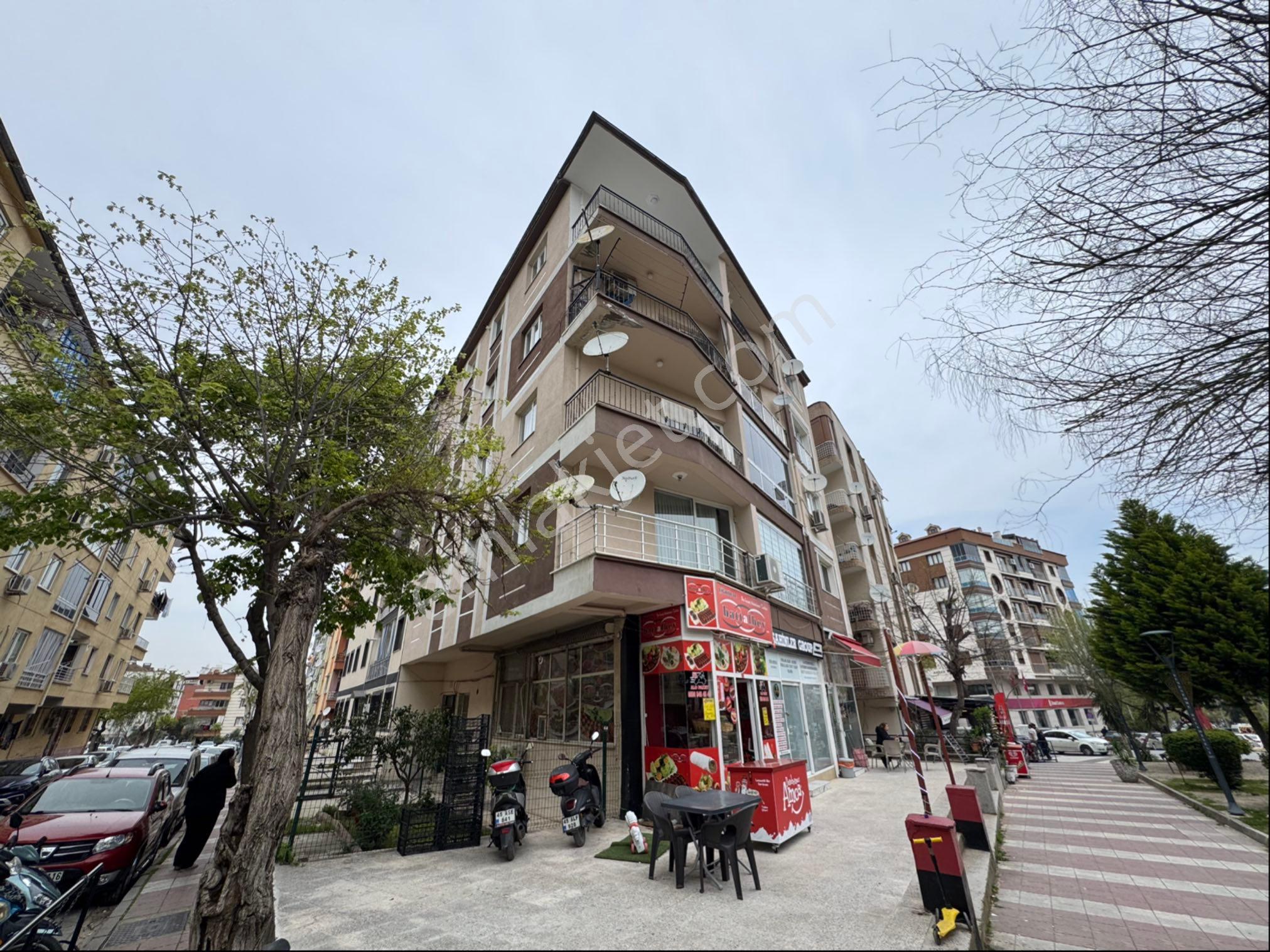 Şehrin Merkezi’ Nde Ankastre Setli Taşınılmaya Hazır Kiralık Dairemiz - Görsel 2