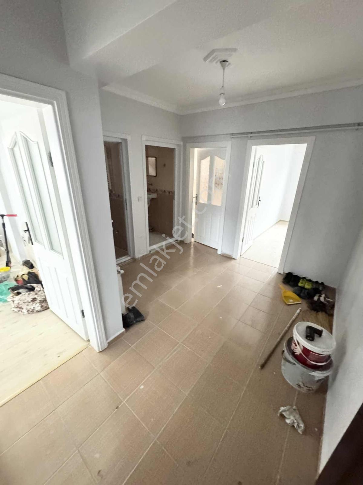 Yoldaş İnş Satılık 2+1 100 M2 3.kat Masfafsız Temiz Daire Yaş 13 - Görsel 12