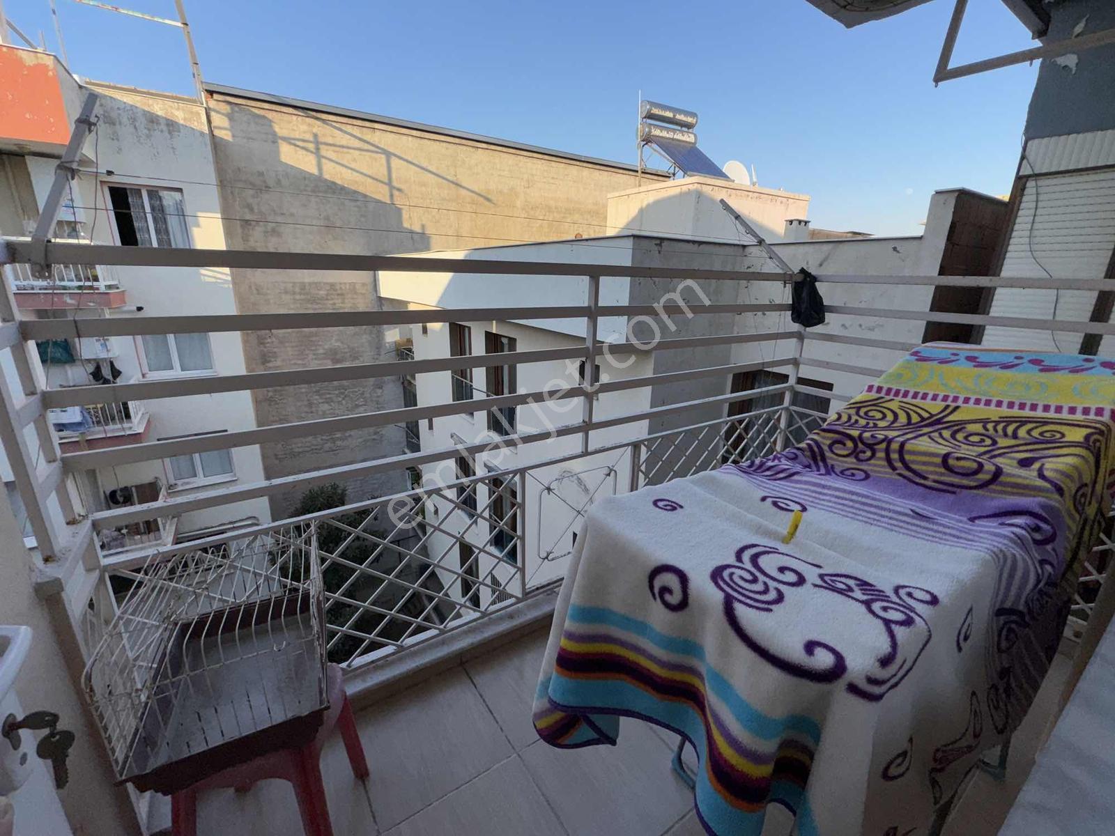 Türker Emlak 3+1 120m2 Ege Yaşam Yakını Çift Cephe Kilerli - Görsel 2