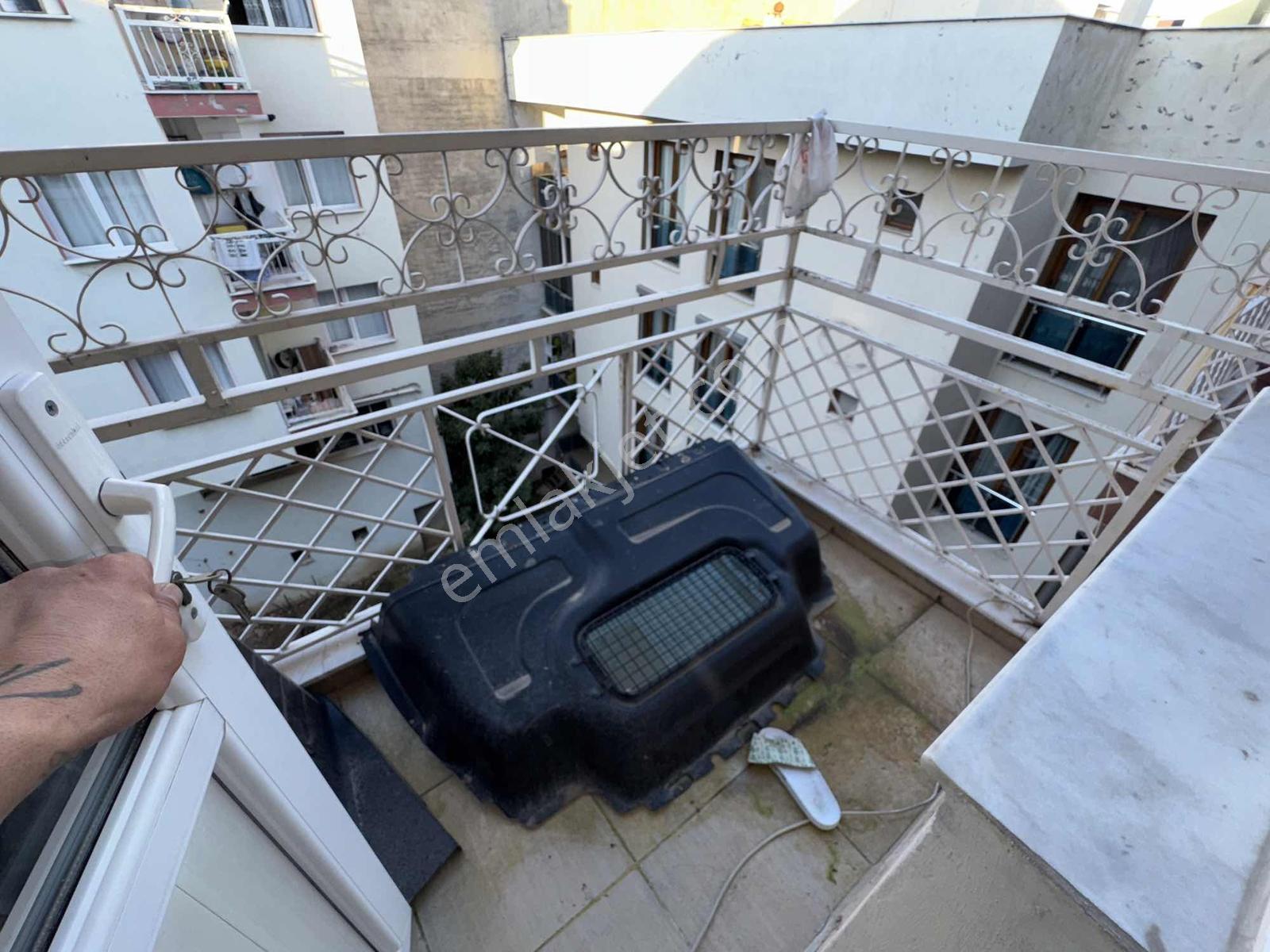 Türker Emlak 3+1 120m2 Ege Yaşam Yakını Çift Cephe Kilerli - Görsel 4
