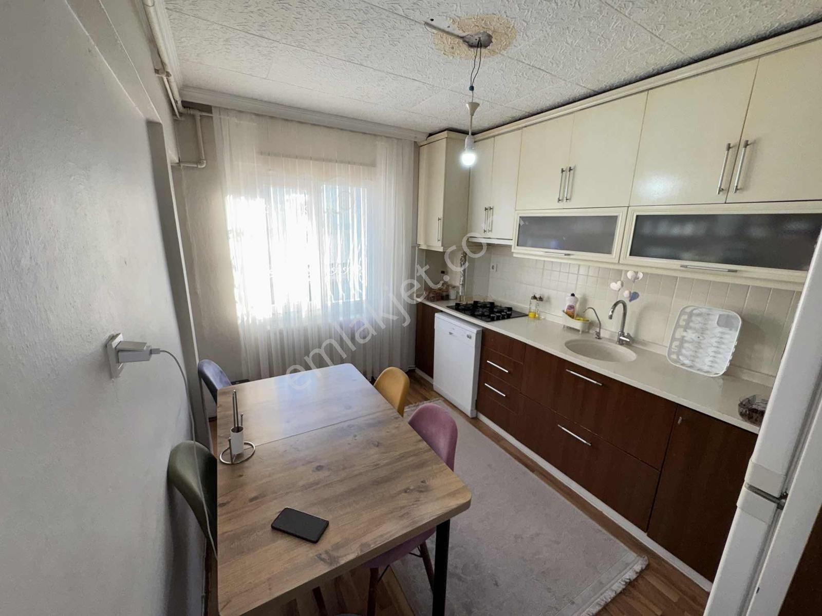 Türker Emlak 3+1 120m2 Ege Yaşam Yakını Çift Cephe Kilerli - Görsel 30
