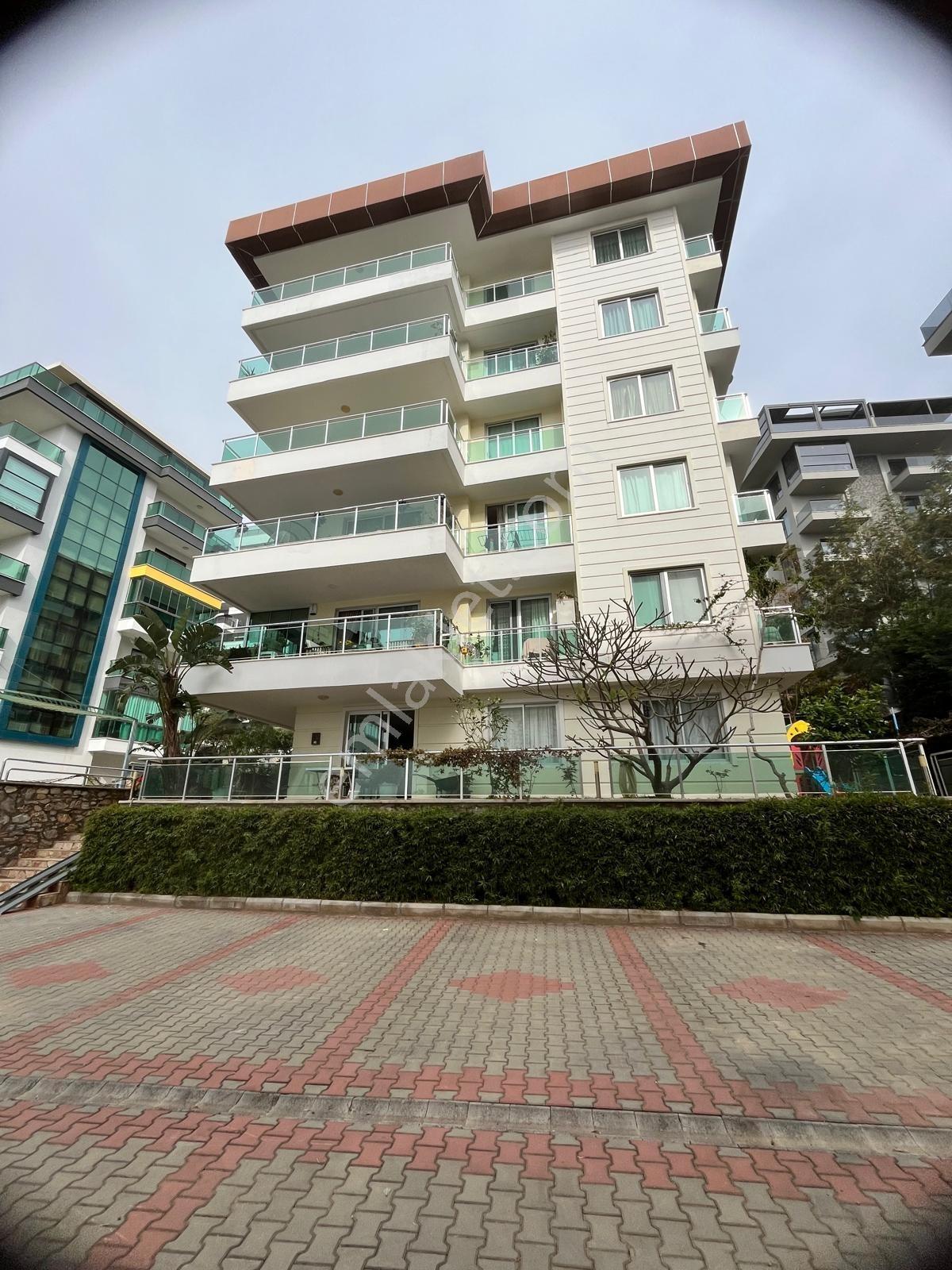Kargıcak Mah Denize Sıfır 135 M2 2+1 Geniş Daire - Görsel 4