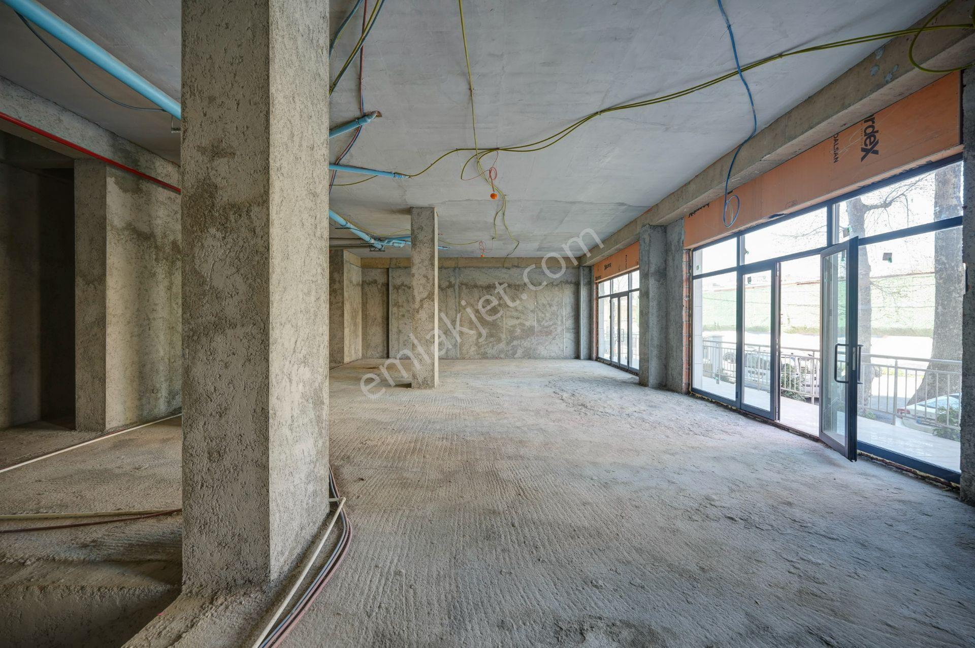 La Mer Dragos'ta Prestijli 365 M2 Kiralık Cadde Cepheli Dükkan - Görsel 11
