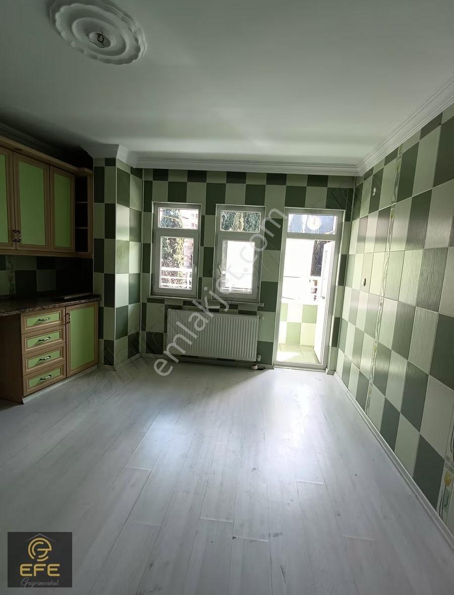 Efe Gayrimenkulden Akçaabat Merkezde Kiralık 3+1 Daire - Görsel 8