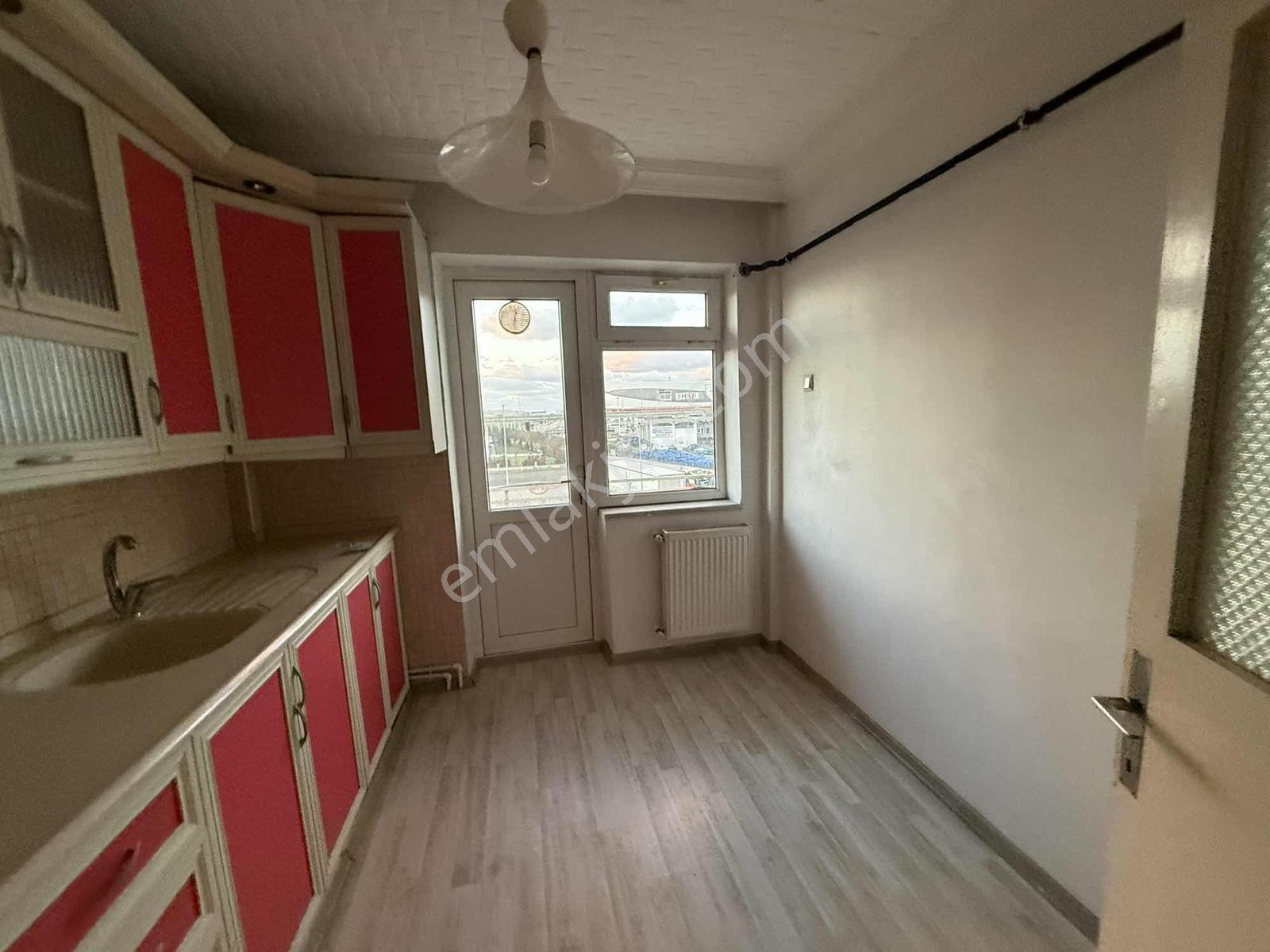Yağmur Emlak'tan Tekkeköyde Tramvaya Yakın 3+1 Kiralık Daire - Görsel 17