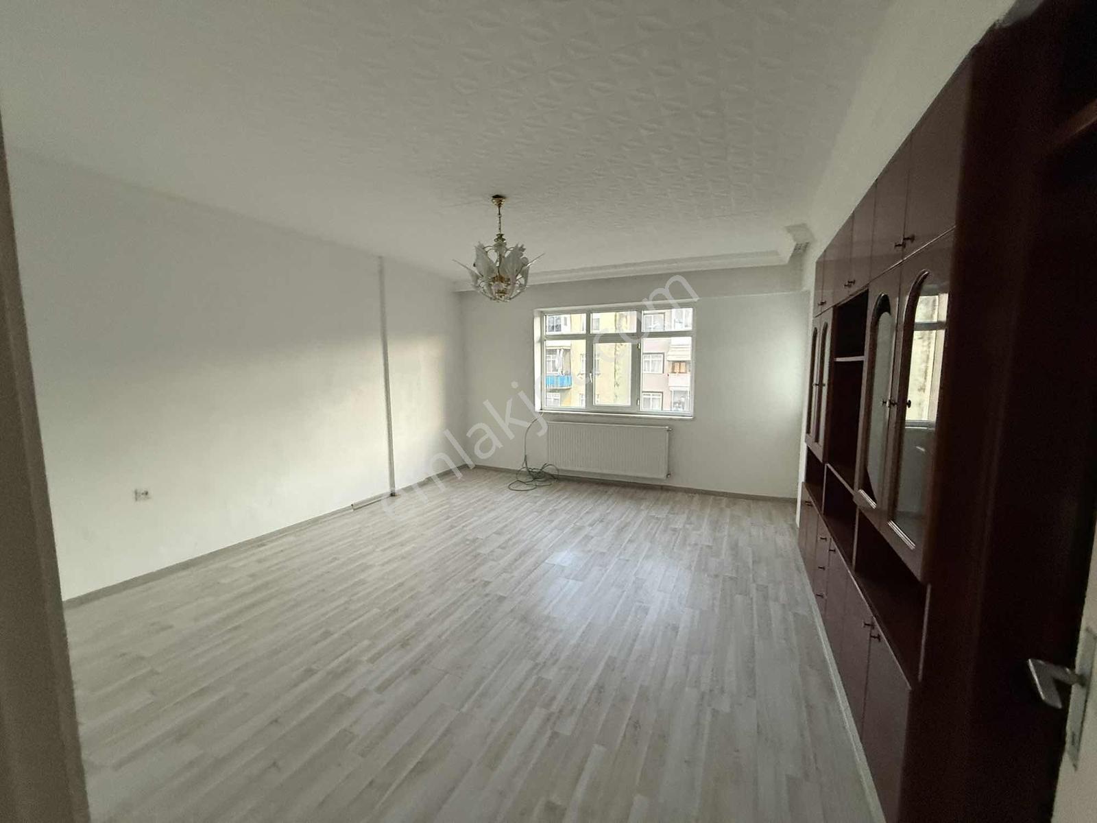 Yağmur Emlak'tan Tekkeköyde Tramvaya Yakın 3+1 Kiralık Daire - Görsel 7