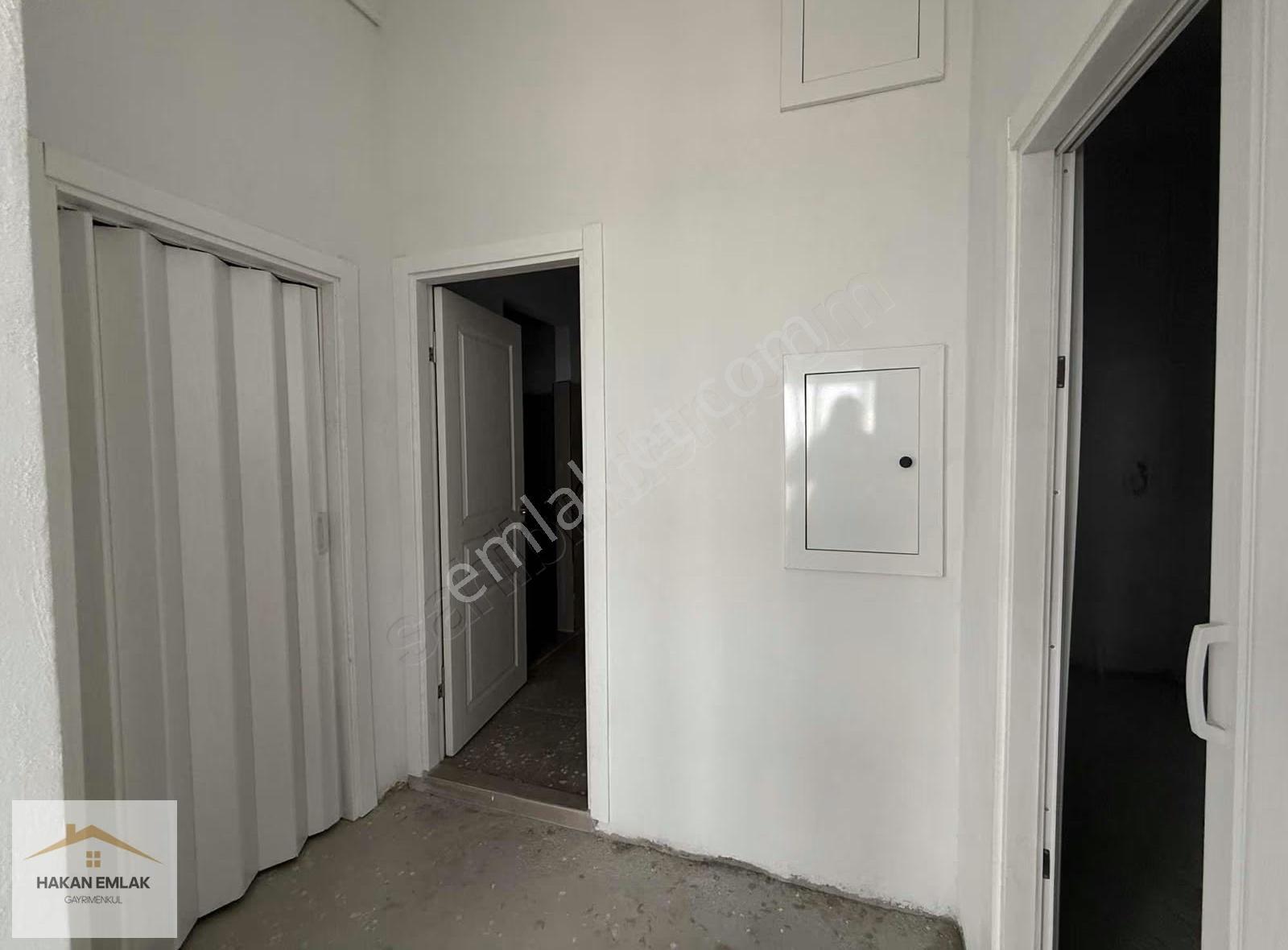 Hakan Emlak'tan Küçük Sanayide 2 Katlı 630 M² Kiralık Dükkan - Görsel 13