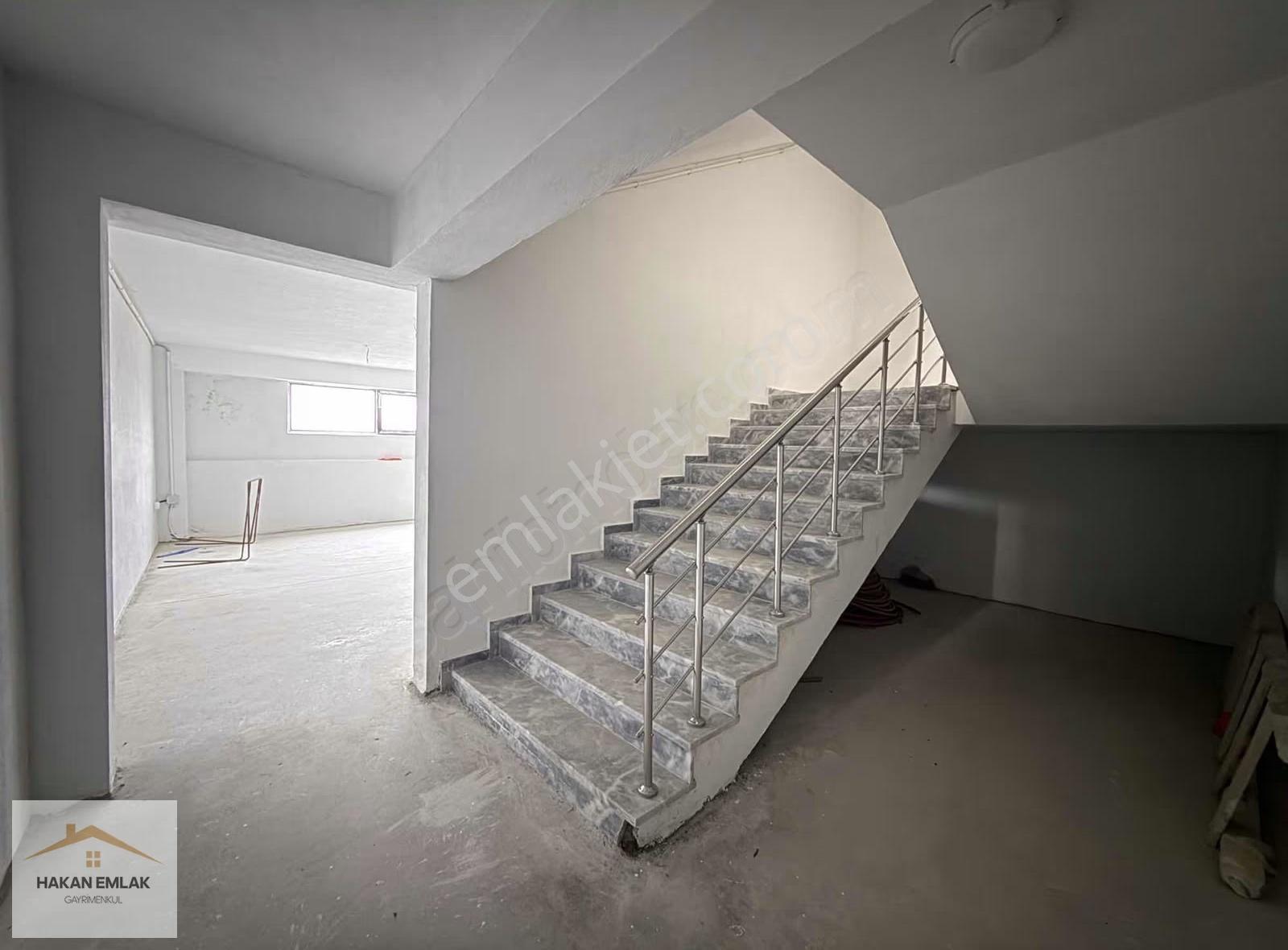 Hakan Emlak'tan Küçük Sanayide 2 Katlı 630 M² Kiralık Dükkan - Görsel 19