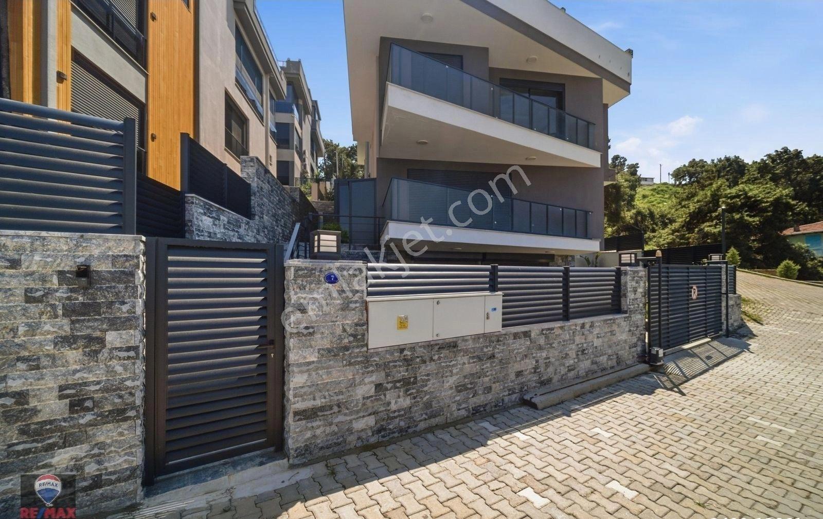 Narlıdere Merkezde Deniz Manzaralı 4+1 Satılık Villa - Görsel 7