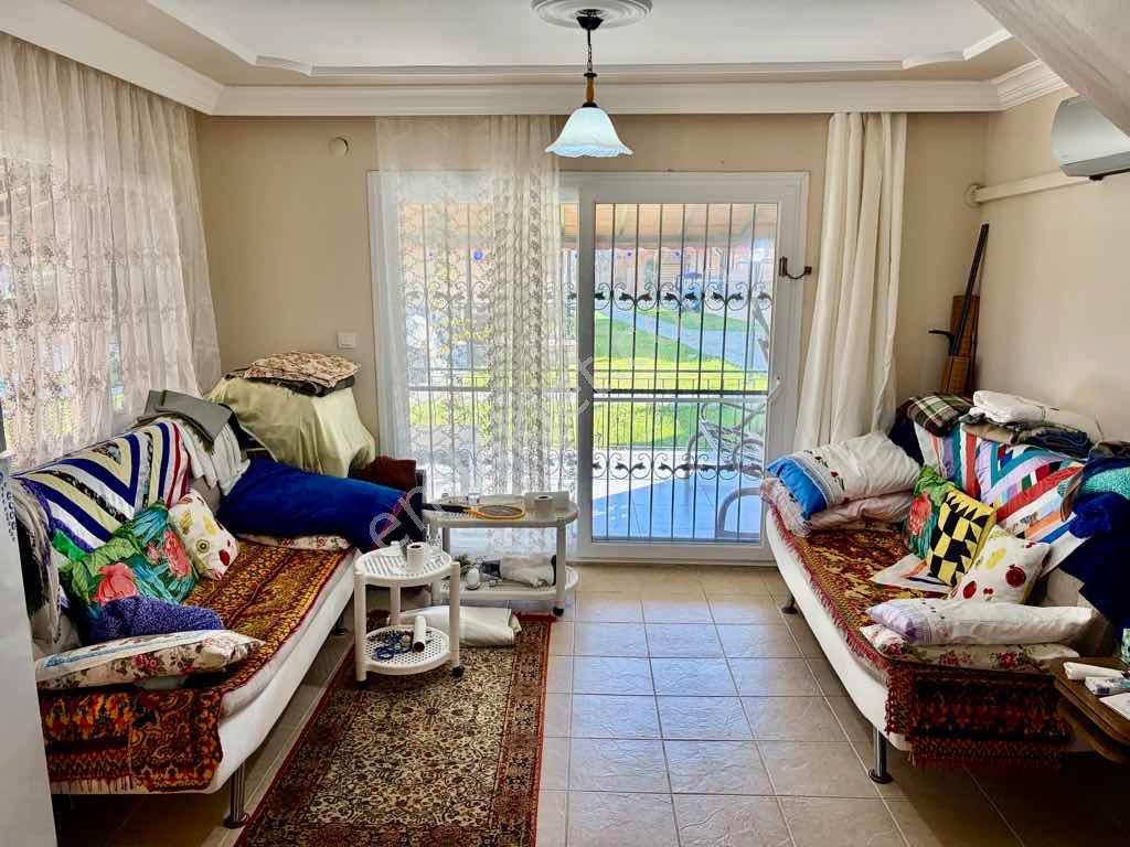 Denize Çok Yakın Bakımlı Villa! - Görsel 25