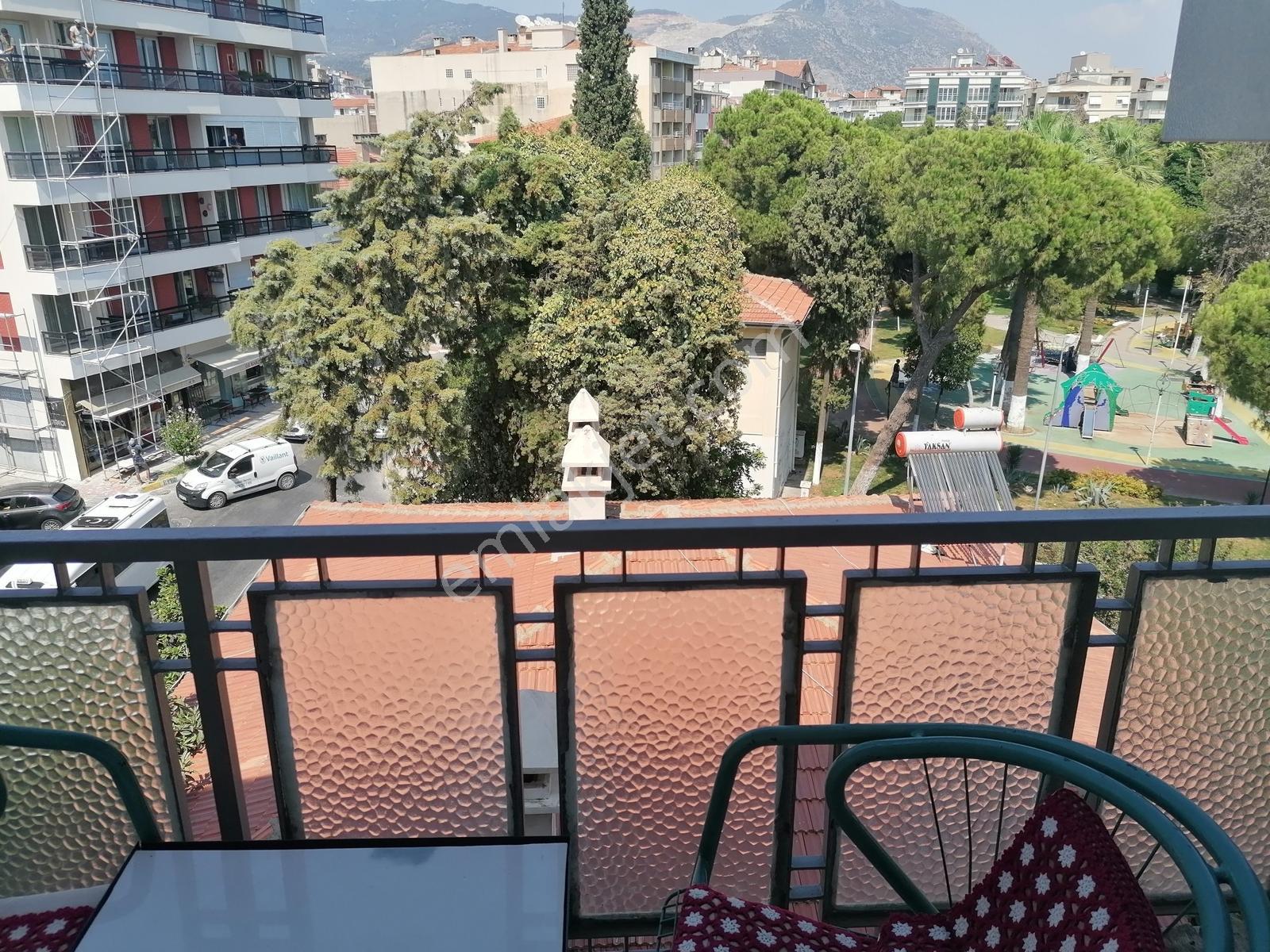 Söke'de Atatürk Parkına Komşu Aydın Cd. 225 M2 Satılık 4+1 Daire - Görsel 7