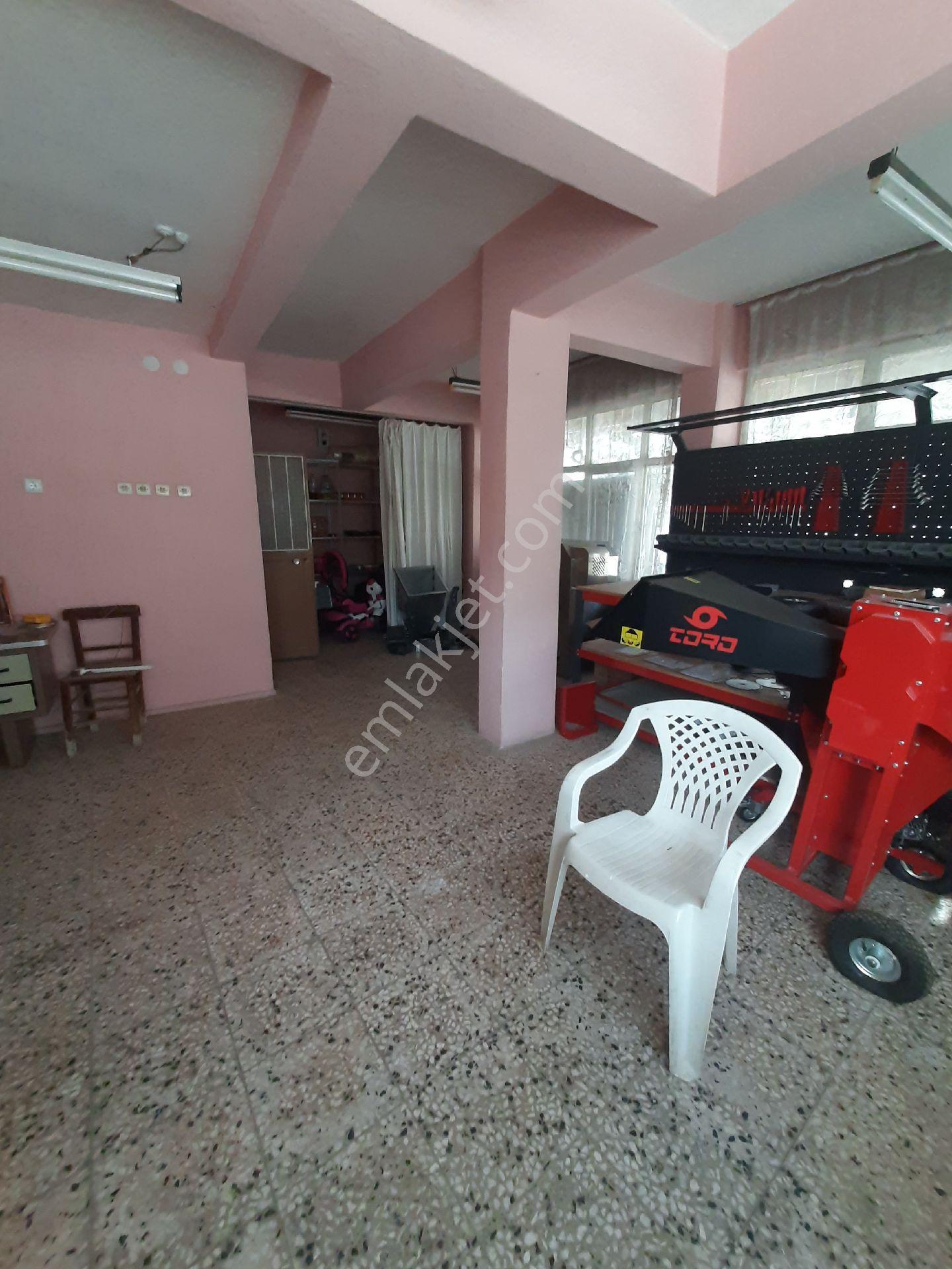 Acil‼️manisa Akhisar Ulucami Mah.kiralık 50 M² Depo – - Görsel 4