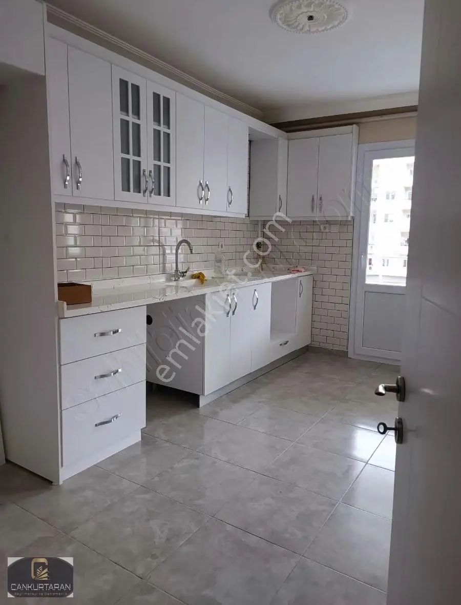 Mezitli Merkez Gmk Cadde Üzerinde 3+1 Geniş Kiralık Daire - Görsel 4