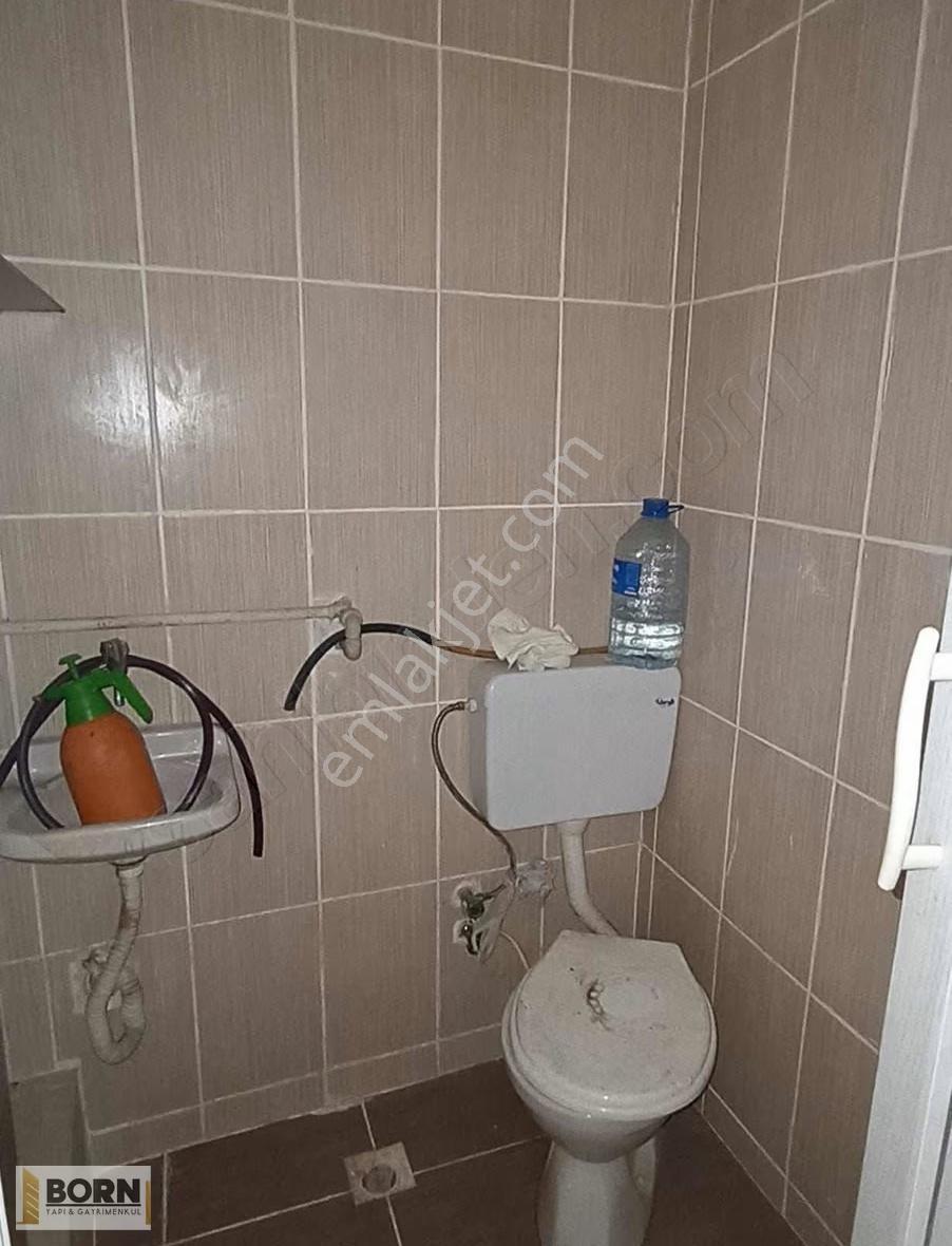 Bornova Gediz Cad. Yakını Ön Kullanımlı Wc Li Satılık Dükkan - Görsel 9