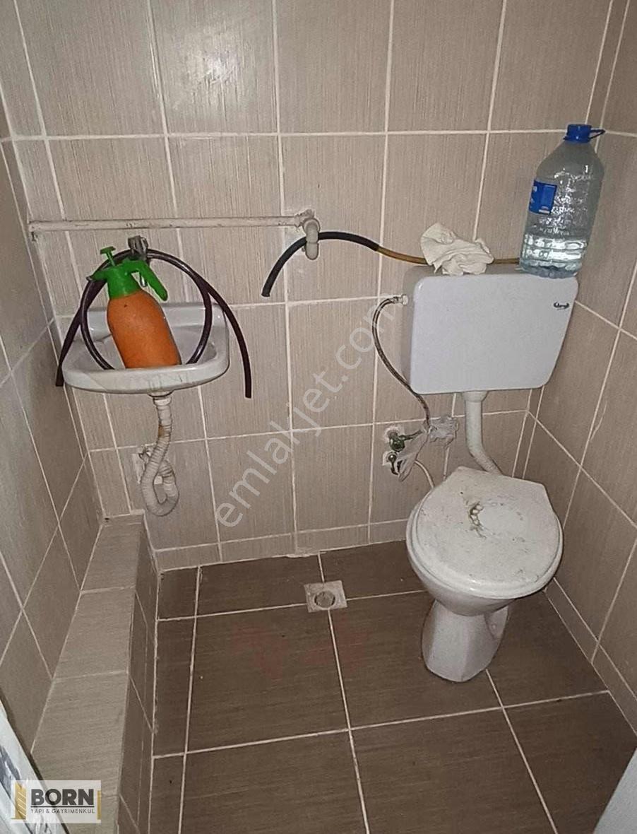 Bornova Gediz Cad. Yakını Ön Kullanımlı Wc Li Satılık Dükkan - Görsel 5