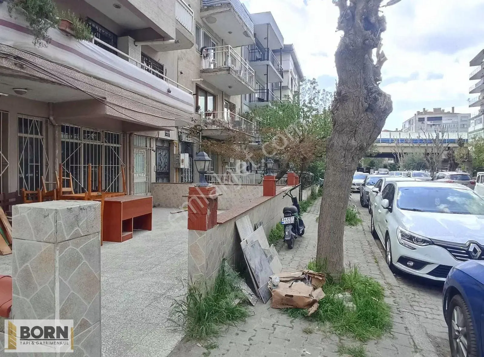 Bornova Gediz Cad. Yakını Ön Kullanımlı Wc Li Satılık Dükkan