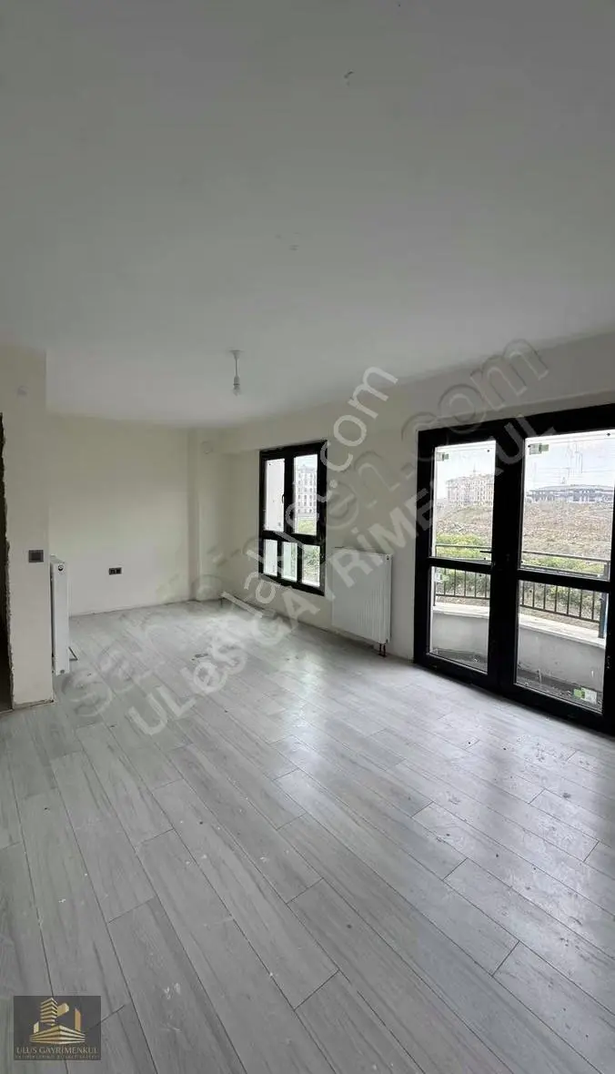 Ulus'tan 3.etap Adapark'ta 2+1 96m2 3.kat Köşe,şerefiyeli Daire