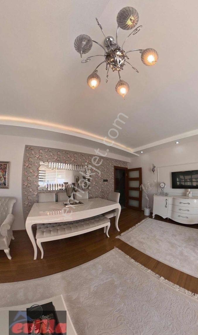 Mimarsinan'da Satılık Giyinme Odalı Sahile Yakın 8+2 Dubleks - Görsel 33