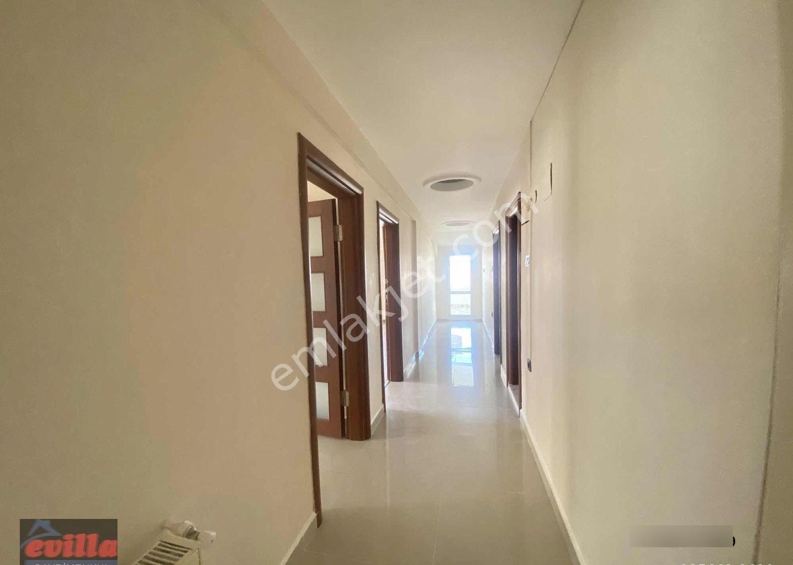 Mimarsinan'da Satılık Giyinme Odalı Sahile Yakın 8+2 Dubleks - Görsel 12