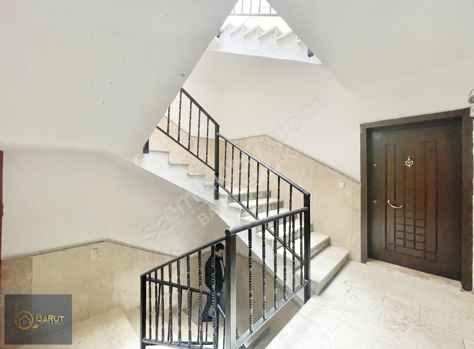 Barut Emlak_ara Kat Masrafsız 3+1 Hidayet Camii Yakını - Görsel 10