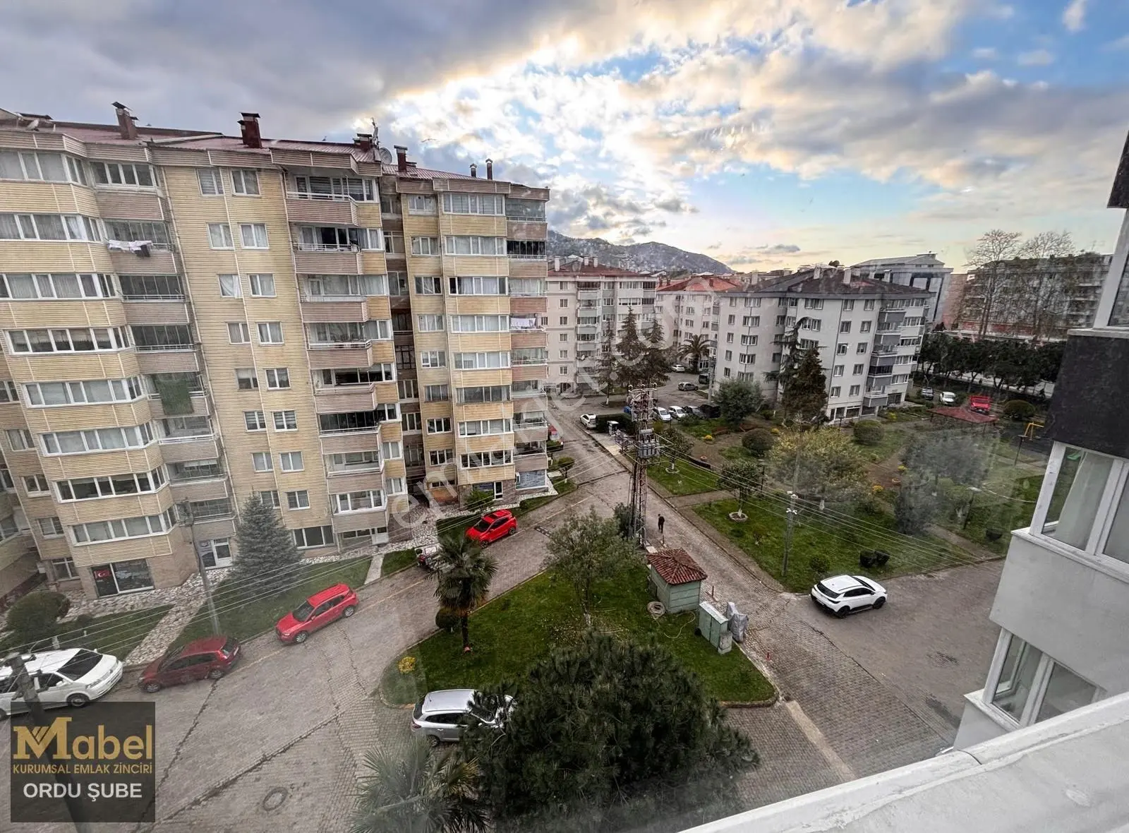 Mabel'den Merkezde Öğretmenler Sitesinde Satılık 3+1 Daire
