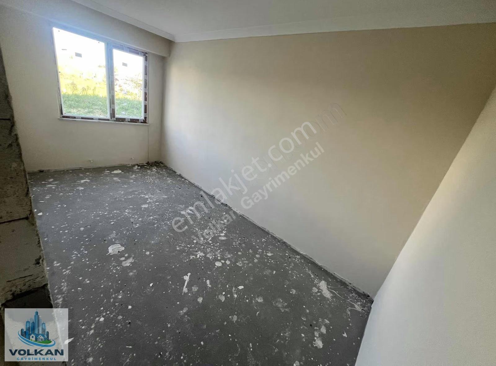Volkan Gyo Hadımköy'de Satılık Sitede Sıfır 100m2 Daire