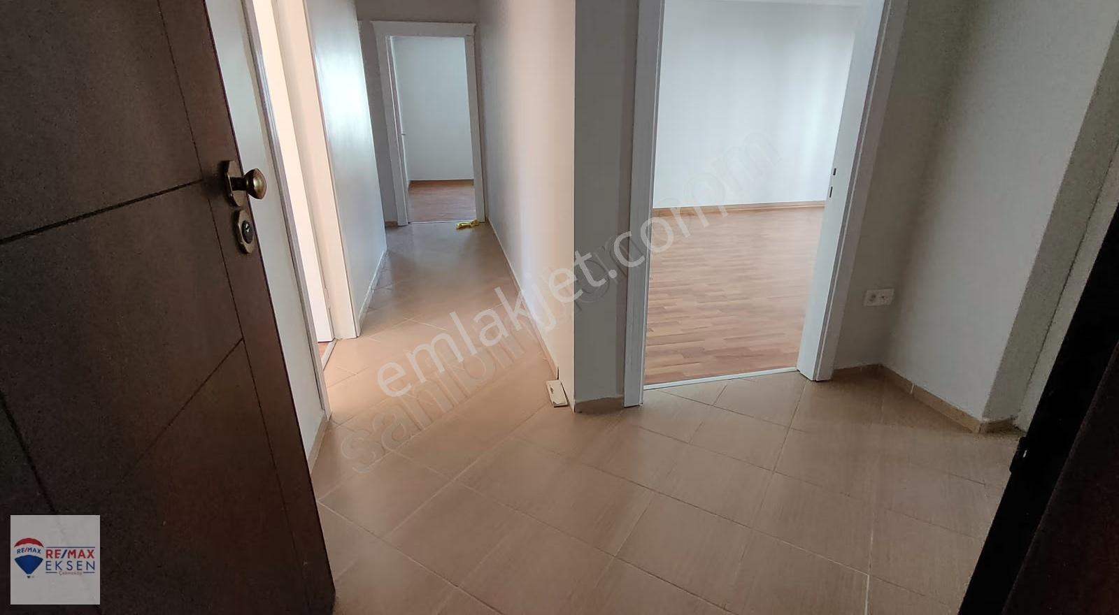 Ümraniye M Akif Mahallesinde Kiralık 3+1 Daire - Görsel 15