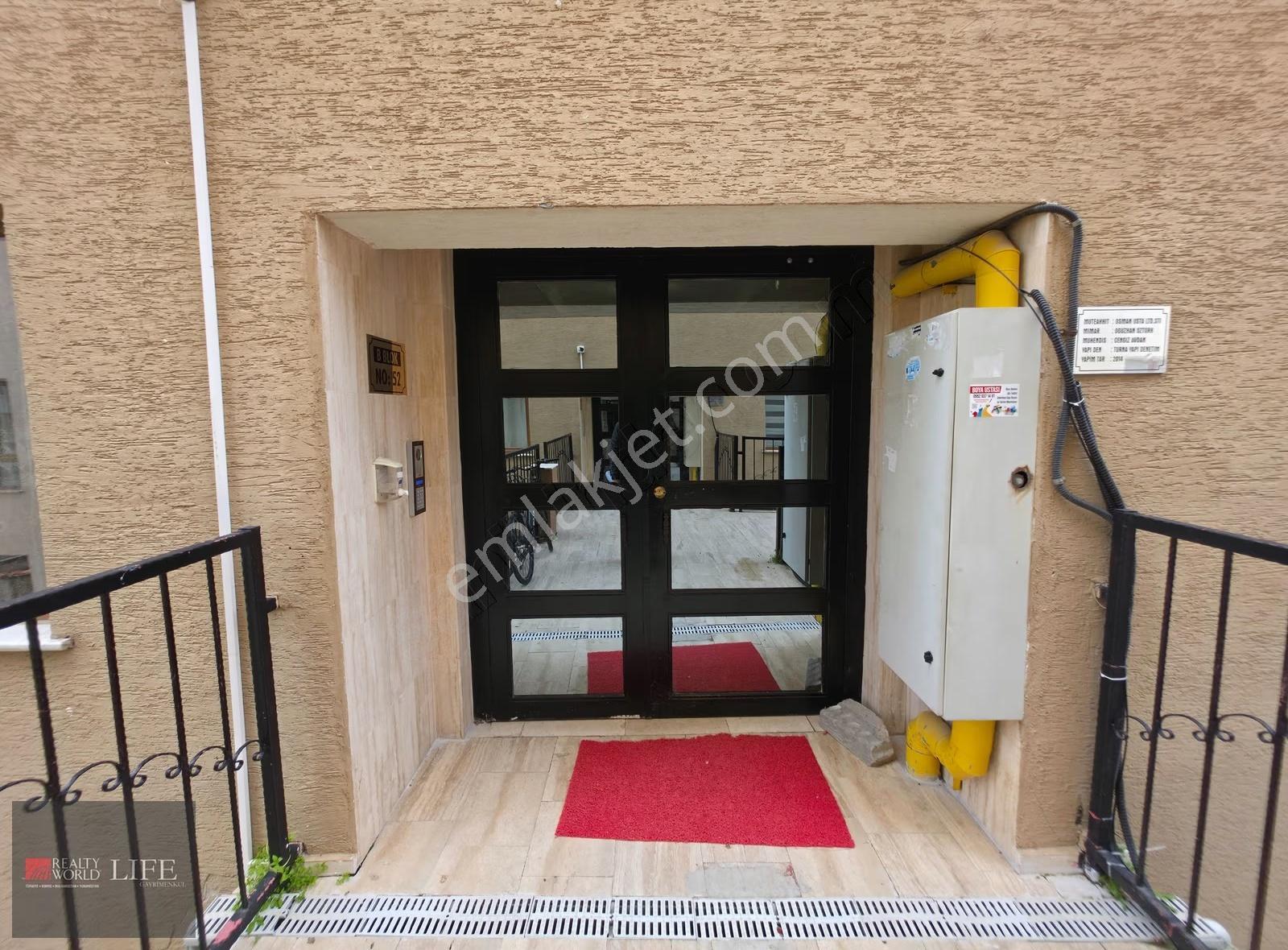 Rwlıfe// Göztepe Mah. Bademözü Sokakta Kiralık 4+1 Dubleks Daire - Görsel 3