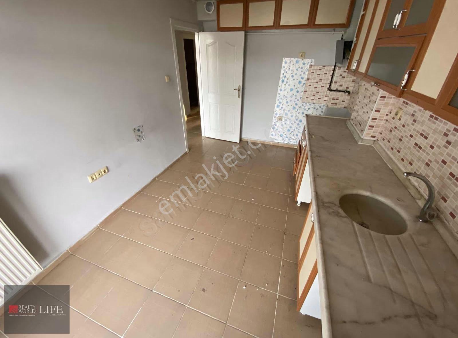 Rwlıfe //bahçelievler Mah.orhan Oğuz Cad.üzeri 2+1 Kiralık Daire - Görsel 9