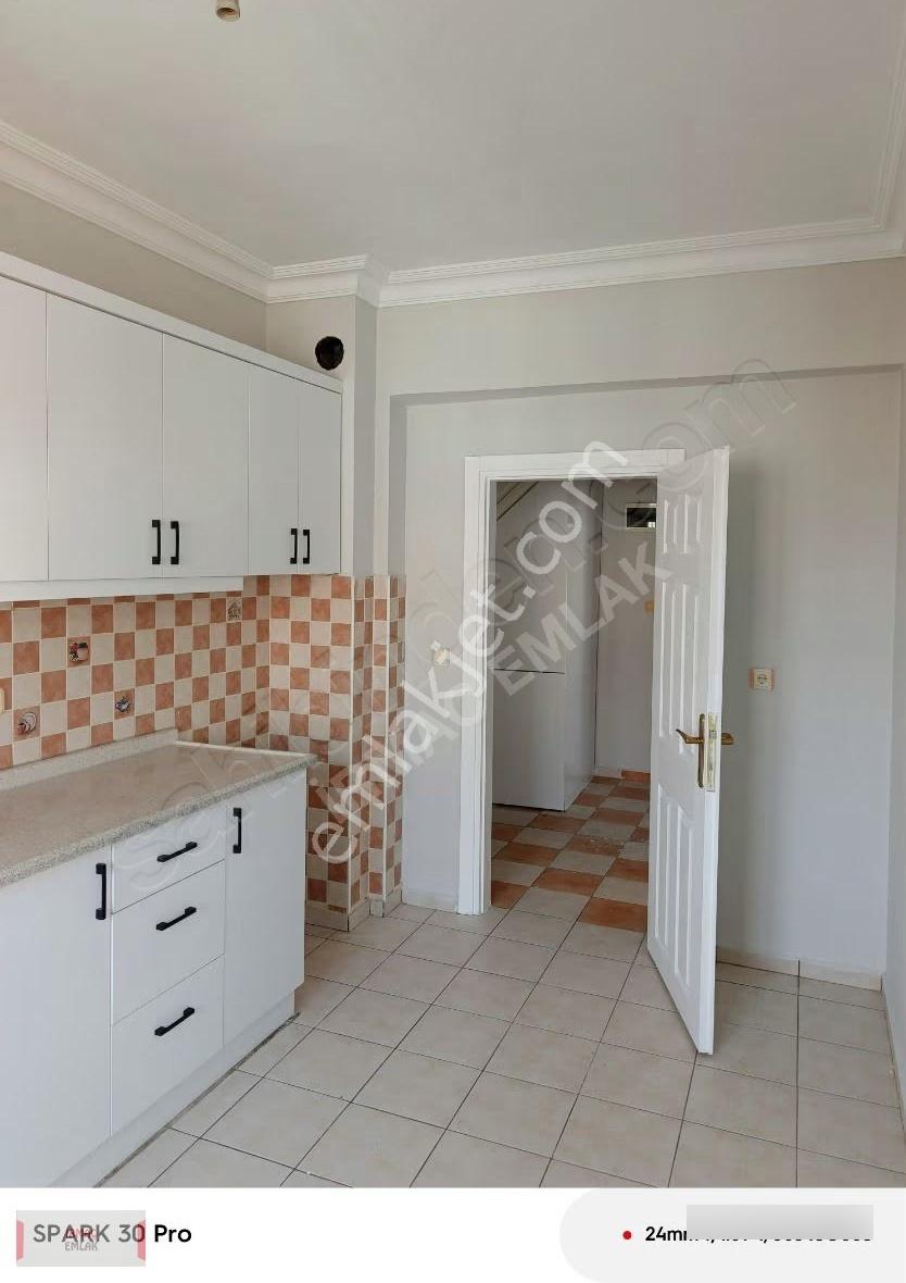 Yeşilyurt Mah. 4+1 Kiralık Dübleks Daire - Görsel 4