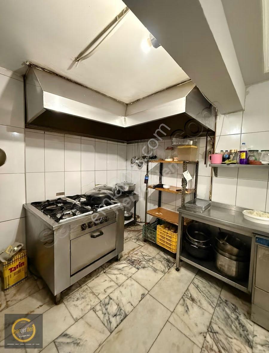 Kemeraltı'nda Devren Kiralık Tarihi Lokanta - 200m² - Görsel 7