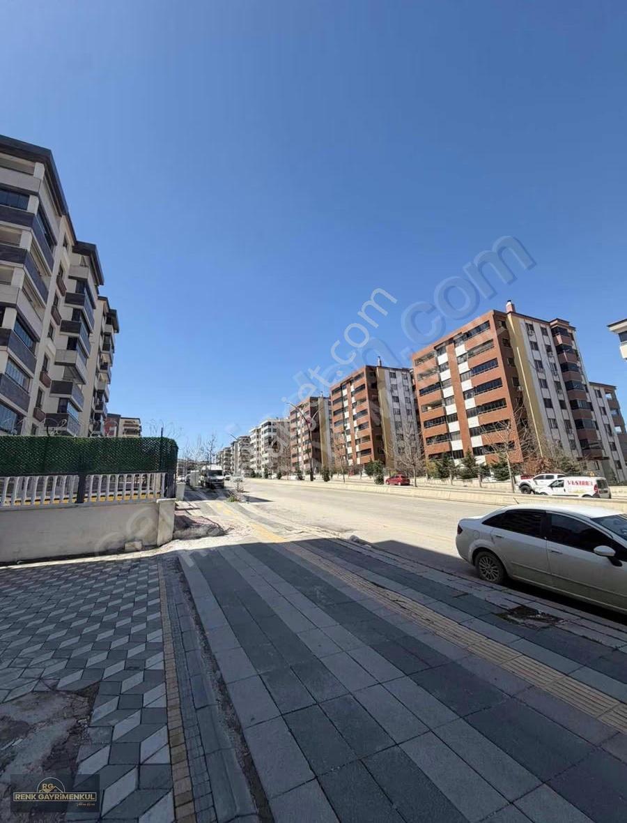 Renk Ten İbni Sina Da Ana Cadde Üzeri Düz Giriş Satılık İş Yeri - Görsel 4