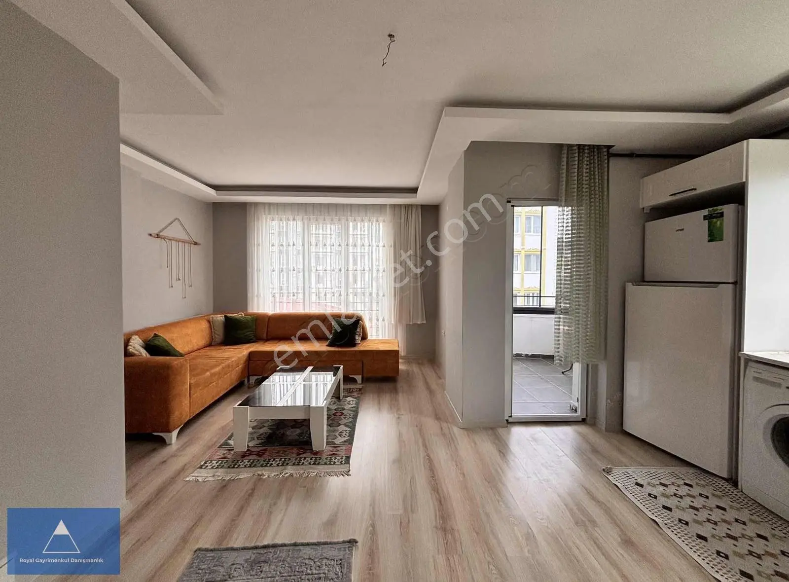 Atakum İncesu Denize 300 M Full Eşyalı +cam Balkon+kombi 1+1