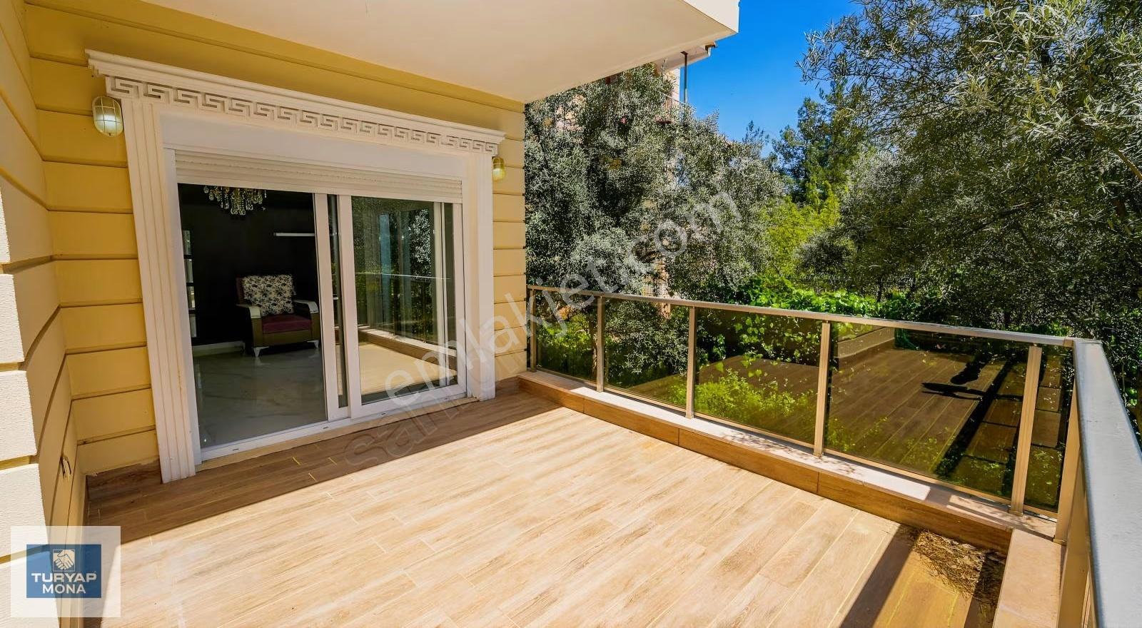 Geyikbayırında Doğayla İç İçe 3 Katlı Villa - Görsel 22