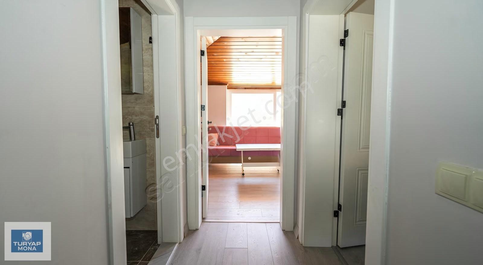 Geyikbayırında Doğayla İç İçe 3 Katlı Villa - Görsel 15