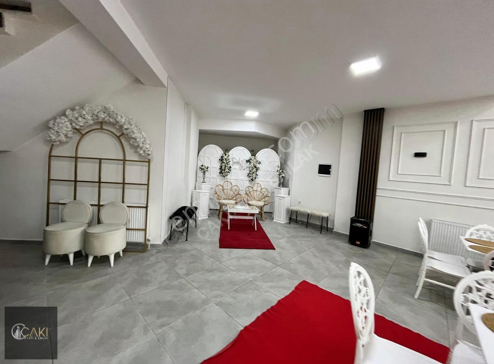 Çakı Yapı Emlaktan Çarşı Merkezde Satılık Dükkan - Görsel 16