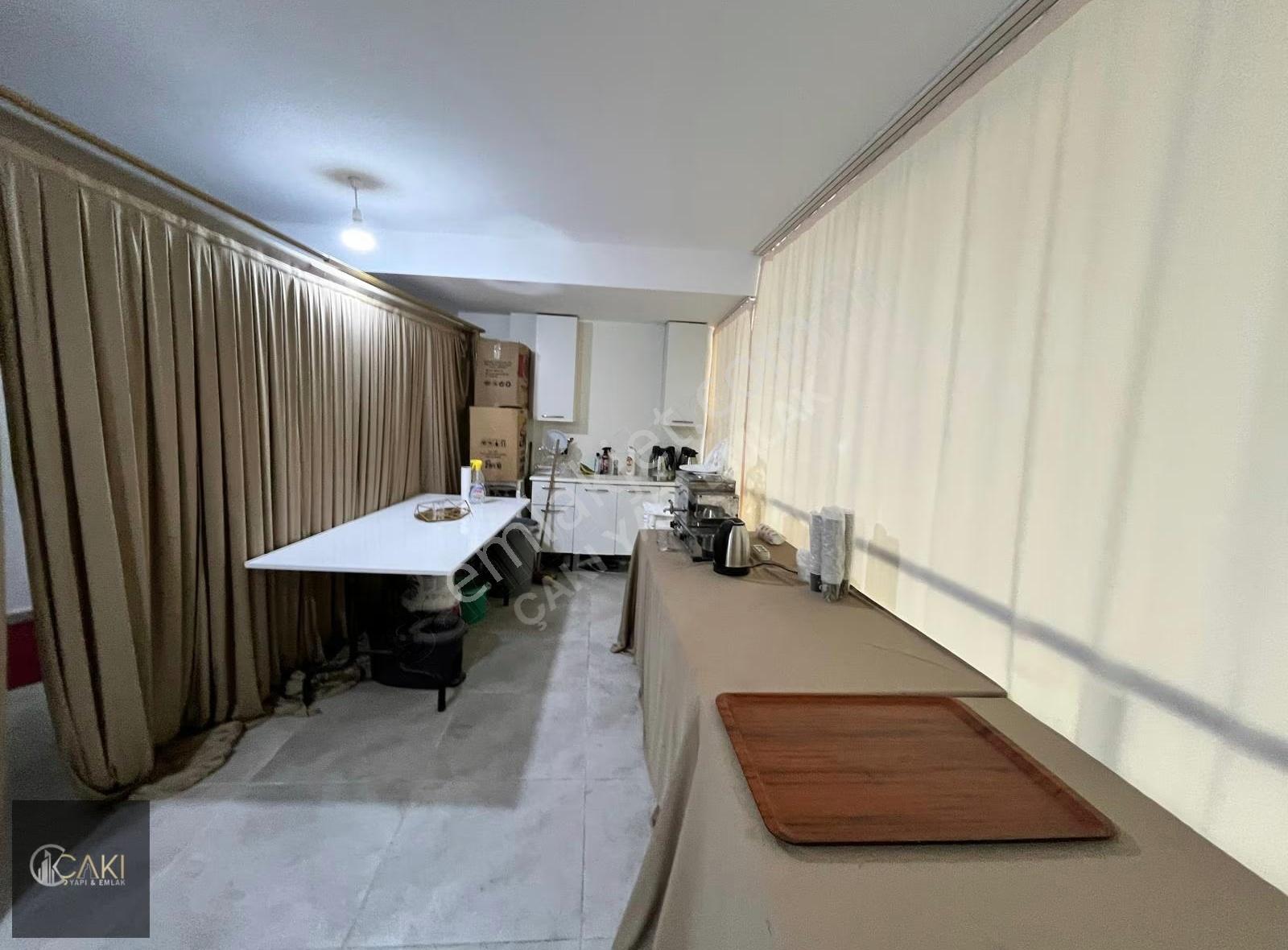 Çakı Yapı Emlaktan Çarşı Merkezde Satılık Dükkan - Görsel 23